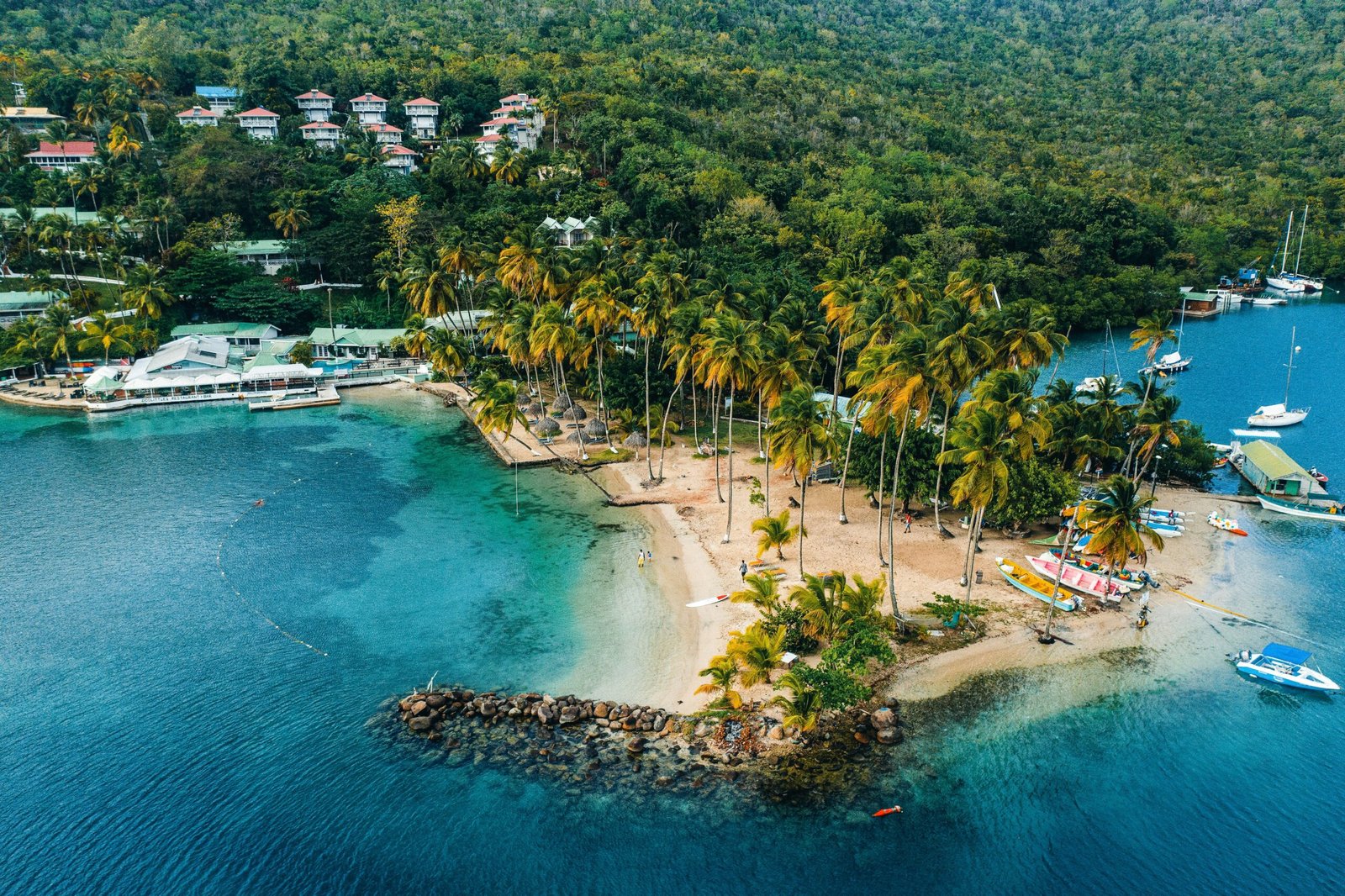 Saint Kitts & Nevis